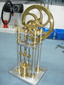 4 Säulen-Dampfmaschine Elegance (Bauplan Firma dmc)-