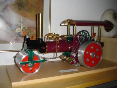 Strassen-Dampfwalze Alice (Bauplan Firma dmc)-